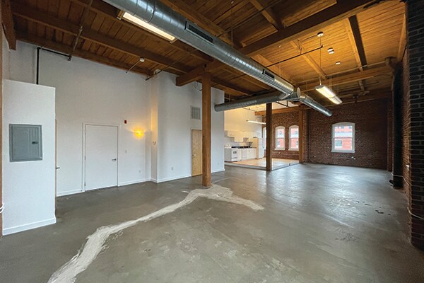 Building Photo - 90 Lafayette St