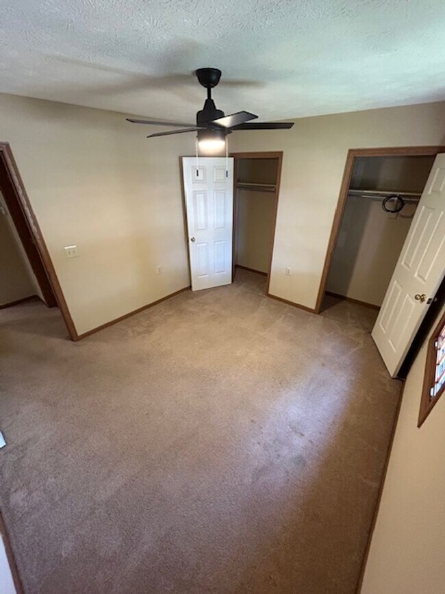 Building Photo - Ranch Condo with 2 Bedrooms, 1 Bath, and 1-Car Attached Garage in Troy, Ohio - Coming in June!