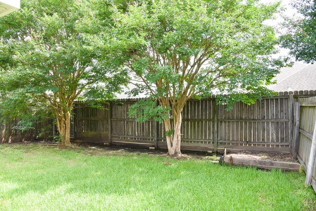 Building Photo - 3813 Oldenburg Ct