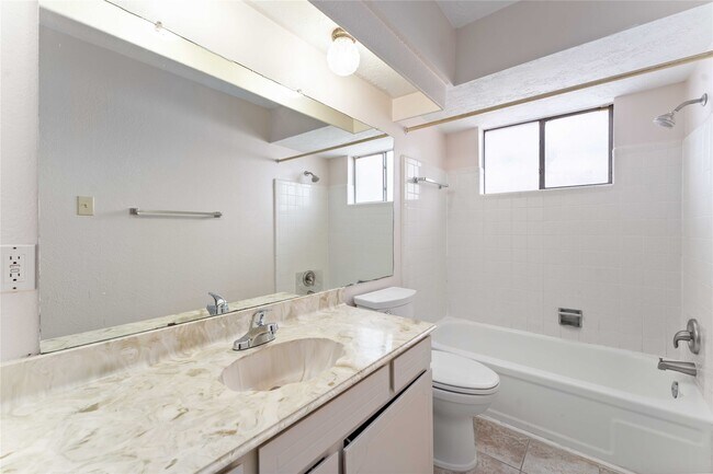 Building Photo - 9134 Gustine Ln