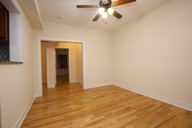 Building Photo - 3450 N Racine Ave
