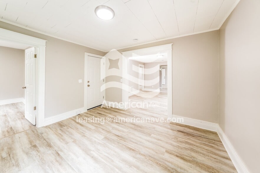 Building Photo - 17#B Ripley Street, 14609; #923929 - 923929