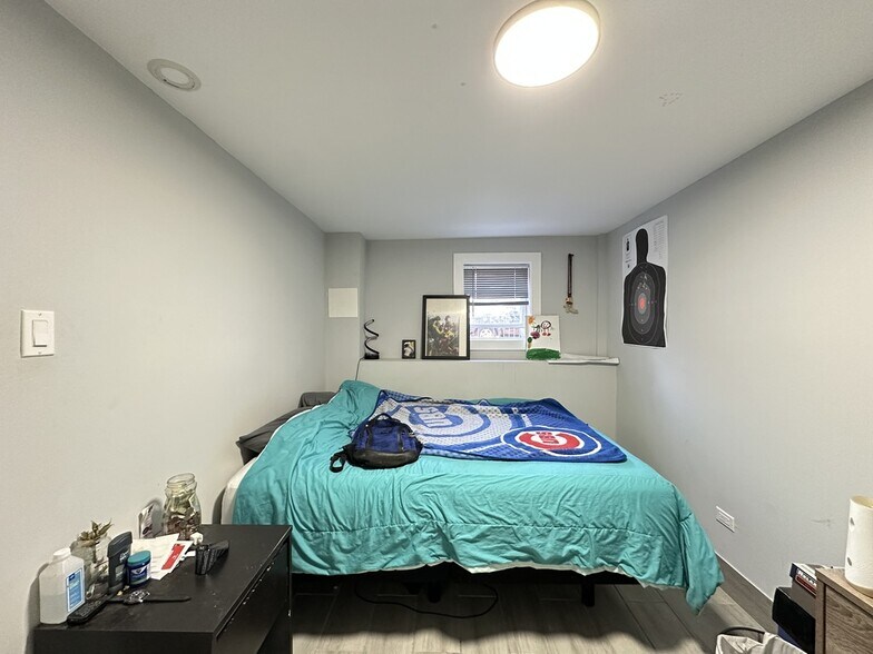 Building Photo - 1731 N Mozart St