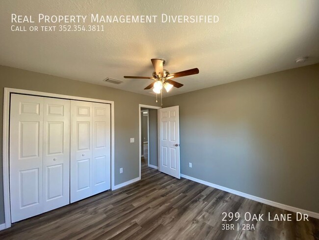Building Photo - 299 Oak Ln Dr