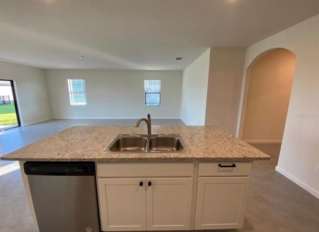 Building Photo - 822 Remington Green Dr SE