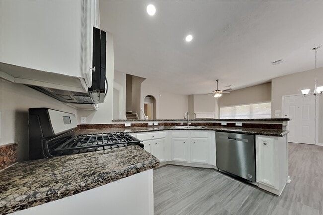 Building Photo - 3123 Candle Cabin Ln