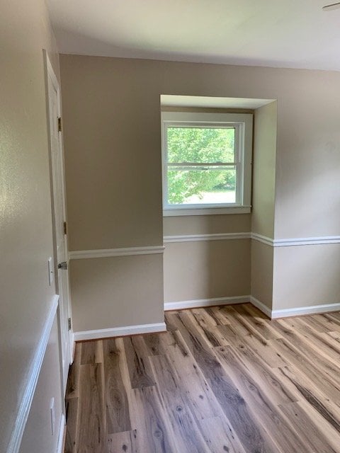 Building Photo - 307 Maplewood Dr