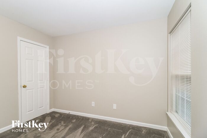Building Photo - 4015 Velinda Dr