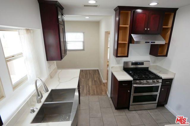 Building Photo - 2334 S Garth Ave