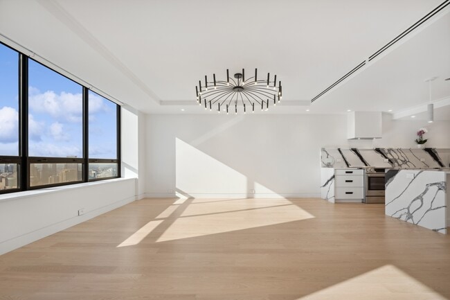 Building Photo - 180 E Pearson St