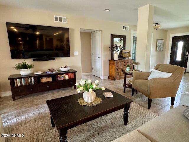 Building Photo - 5610 E Justine Rd