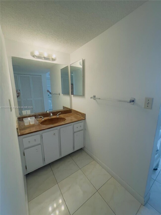 Building Photo - 11111 Biscayne Blvd