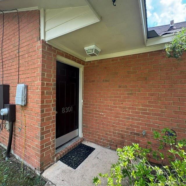 Building Photo - 8301 Grand Oaks Ct