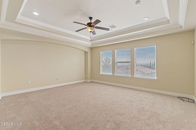 Building Photo - 6285 Wildwood Ct