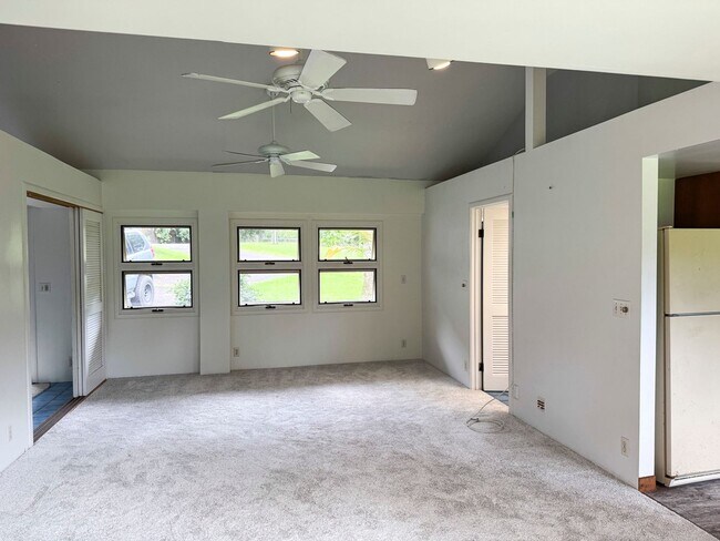 Building Photo - Available Now! Maunawili neighborhood - Adorable 2 bedroom cottage