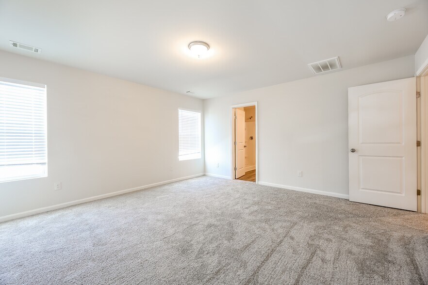 Building Photo - 544 Bella Casa Run