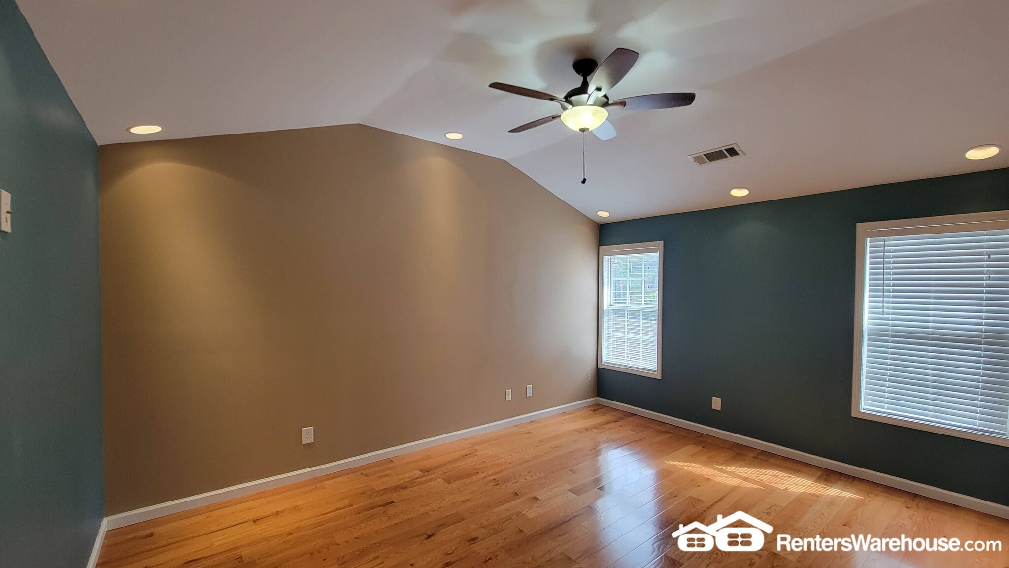 Building Photo - 1165 Amhearst Oaks Dr