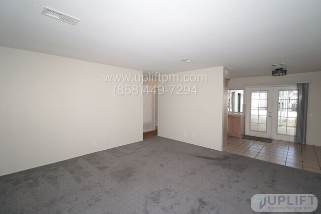 Building Photo - 2 Bedroom 1.5 Bath Home in 55+ Community