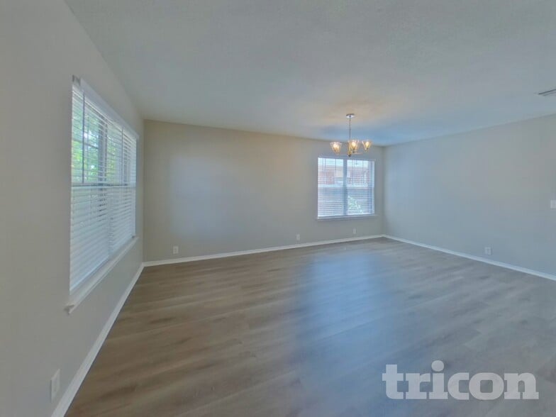 Building Photo - 1308 Stetson Trail
