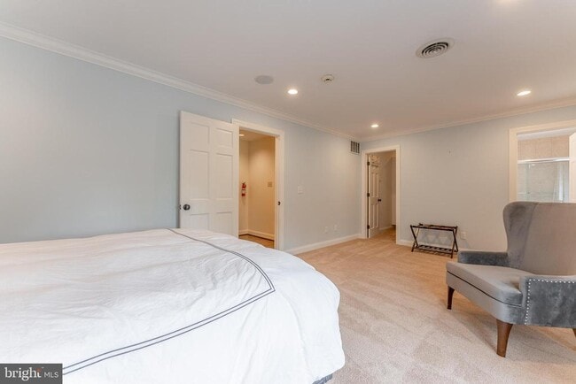 Building Photo - 201 Alisons Way