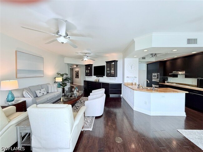 Building Photo - 705 10th St S