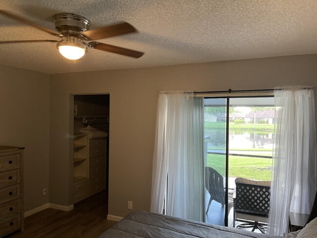 Building Photo - 1030 Green Pine Blvd