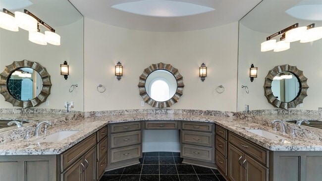 Building Photo - 1700 Sunset Blvd