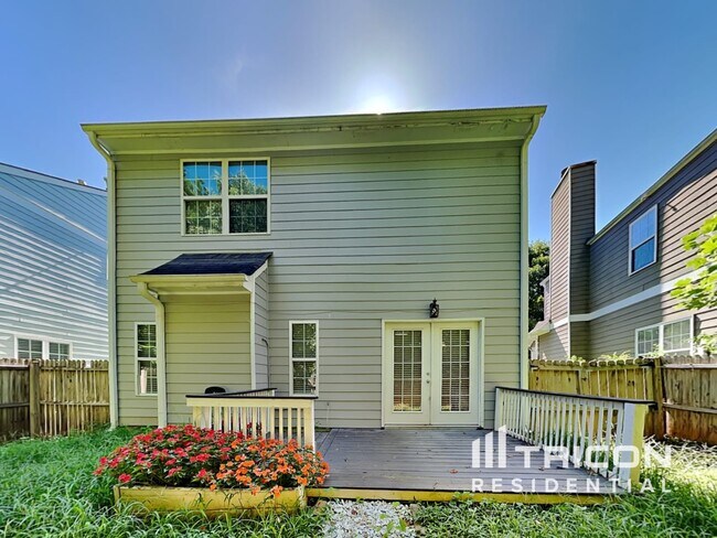 Building Photo - 206 Cole Ct