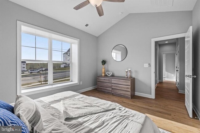Building Photo - 137 Coastal Dr