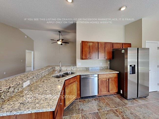 Building Photo - 2728 Oak Hammock Loop