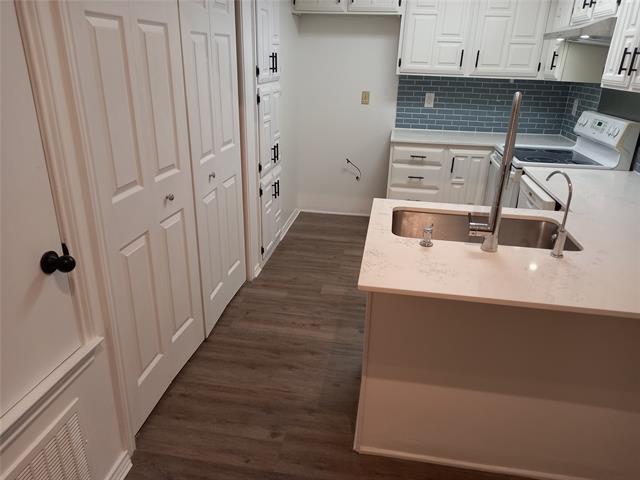 Building Photo - 14151 Montfort Dr