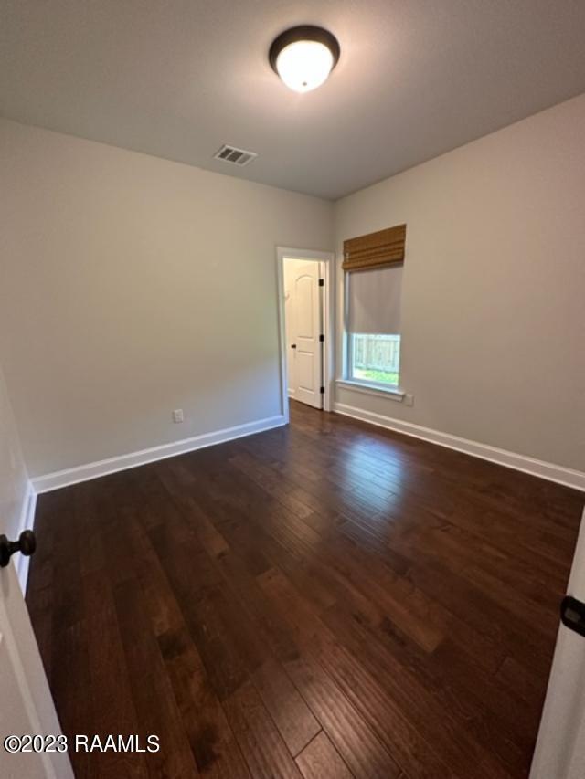 Building Photo - 300 Sparrowhawk St