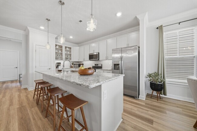 Building Photo - 2238 Sanibel Ln