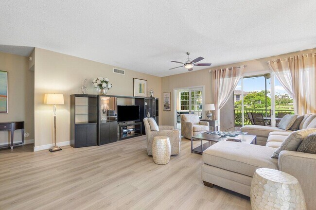 Building Photo - 5070 Lake Catalina Dr