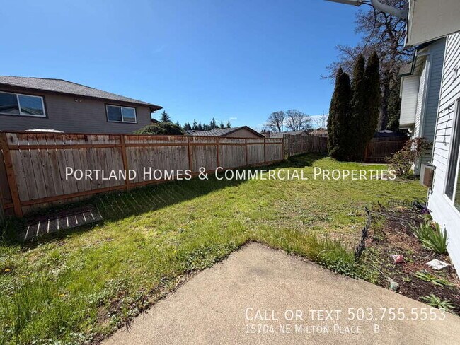 Building Photo - 15704 NE Milton Pl