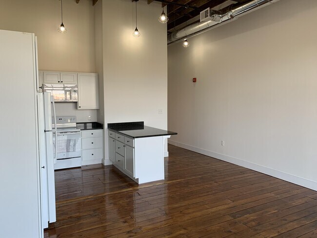 Building Photo - 240 1st St NE