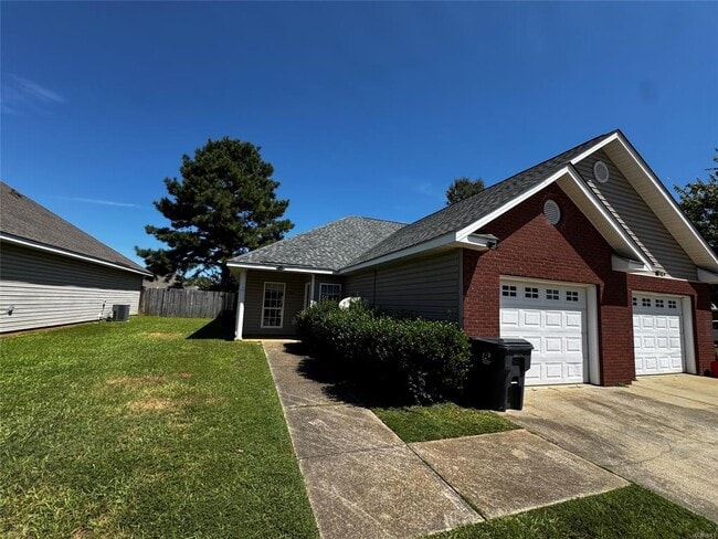 Primary Photo - 185 Pine Meadows Cir