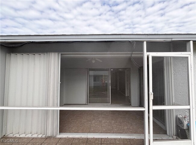 Building Photo - 3306 SW 7th Pl