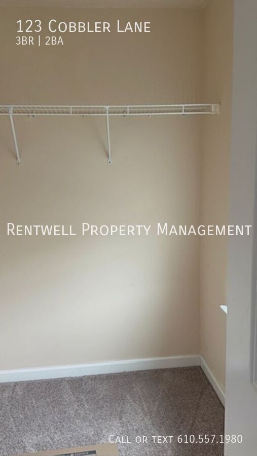 Building Photo - 123 Cobbler Ln