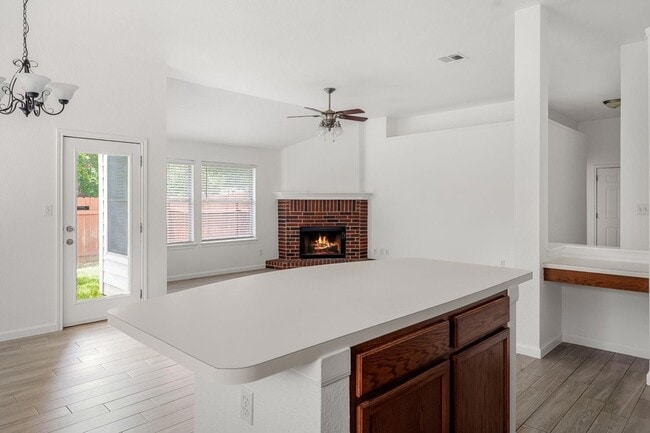Building Photo - 5900 Taylorcrest Dr