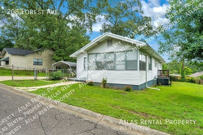 Building Photo - 208 Forest Ave