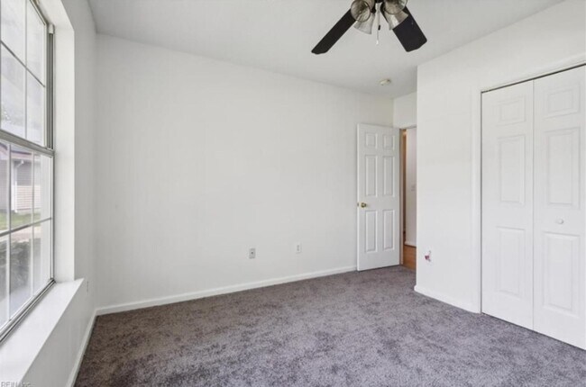 Building Photo - 1246 Woods Way