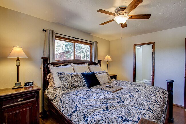 Building Photo - Peaceful 5 bdrm Mountain retreat in Woodla...