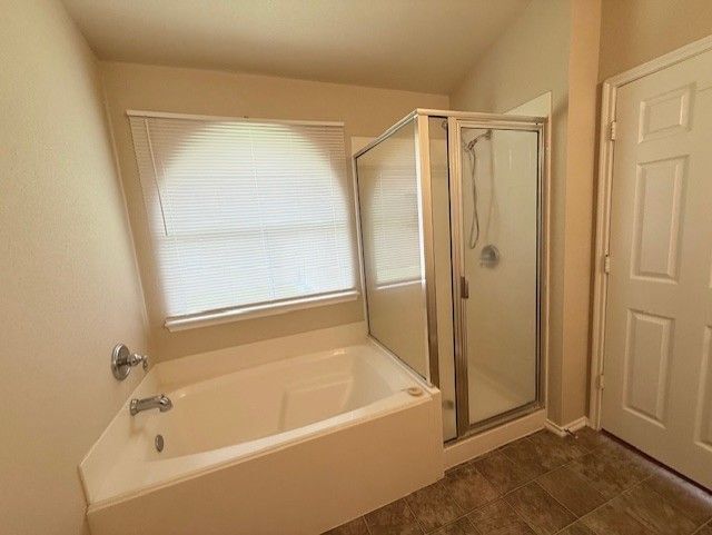 Building Photo - 914 Whitewing Ln