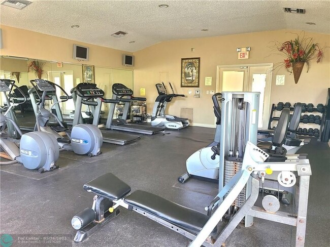 Building Photo - 641 Lyons Rd