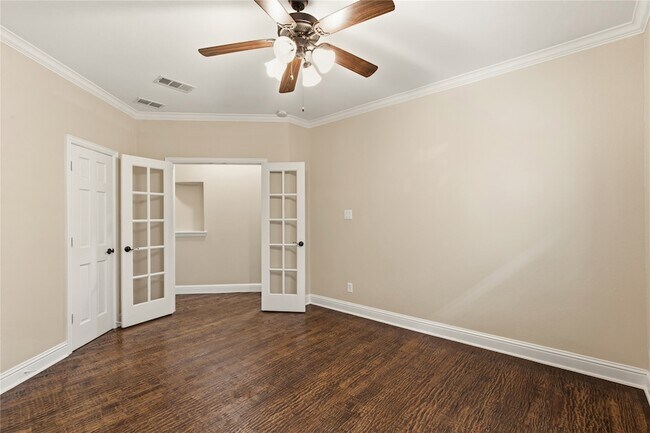 Building Photo - 3167 Izabella Ct