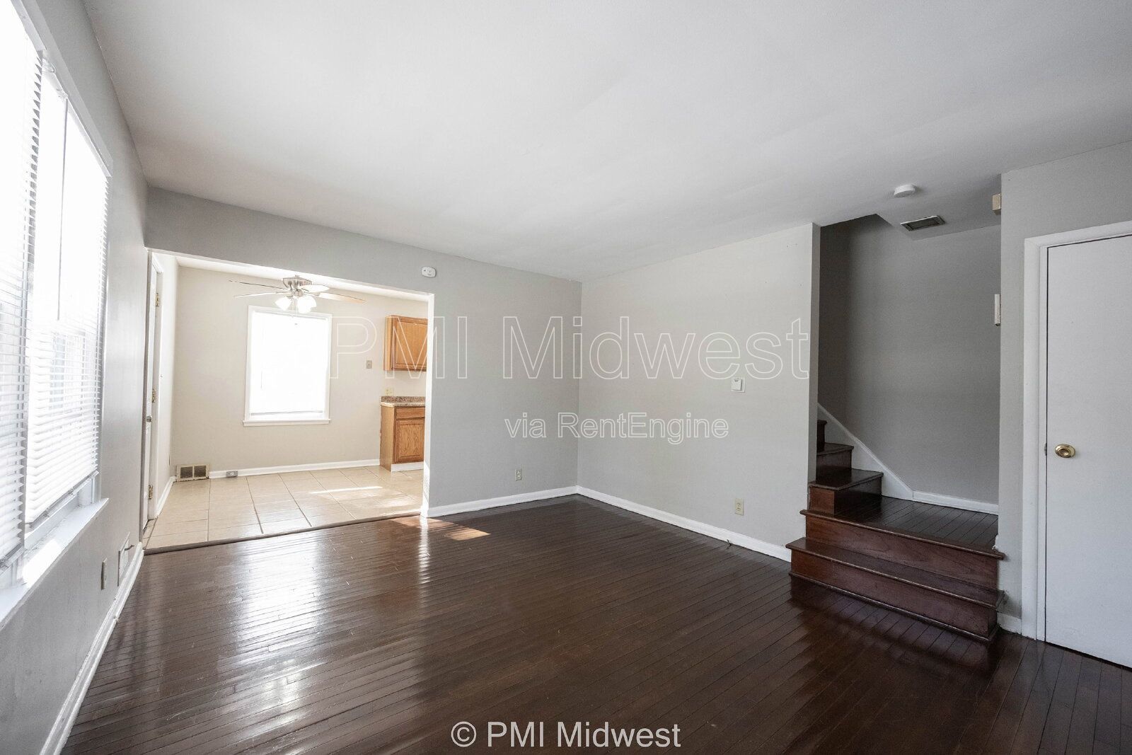 Building Photo - 1859 W 60th St