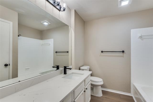 Building Photo - 825 Filmore Dr