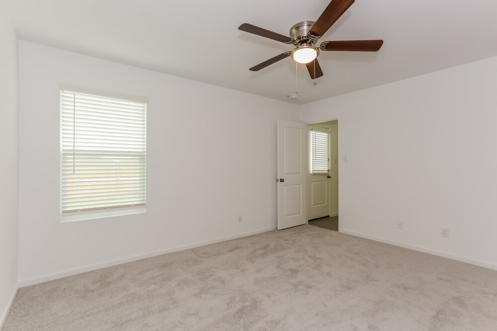 Building Photo - 1727 Crossbill St