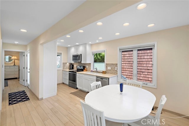Building Photo - 1055 Gaviota Dr
